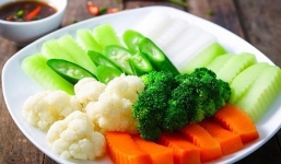 Bỏ ngay cách luộc rau này nếu không muốn gây hại cho sức khỏe