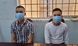Tin tức pháp luật 24h: Bắt được 2 kẻ bị truy nã trong dòng người từ TP.HCM về quê