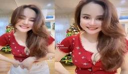 Lại tung clip tại nhà riêng, Vy Oanh khiến fan đỏ mặt vì chiếc áo phản chủ