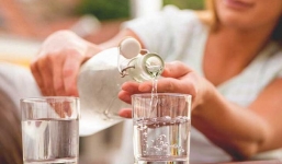 Thói quen uống nước sai lầm nhiều người mắc phải cần bỏ ngay