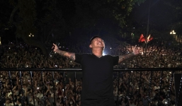 Sau án phạt, Tuấn Hưng đáp trả cực thâm thúy trước bình luận kém duyên của CDM