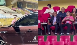 Chồng chủ tịch của Đỗ Mỹ Linh giật spotlight khi lái xế sang hơn 20 tỷ đi làm