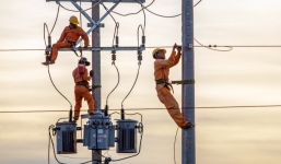 Từ hôm nay chính thức giá điện tăng 4,5% lên hơn 2.000 đồng/kWh