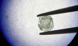 Phát hiện đáng kinh ngạc bên trong mỏ kim cương siêu hiếm khiến cả thế giới mong muốn được sở hữu