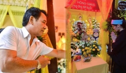 1 năm Giang Còi qua đời, dàn sao Việt nghẹn ngào dự tang lễ, con gái nói tiễn biệt khiến ai nấy ứa nước mắt