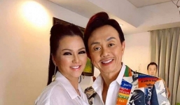 Gần 2 năm Chí Tài qua đời, khán giả ứa nước mắt trước hành động một lòng hướng về chồng của ca sĩ Phương Loan