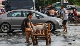 Siêu bão Noru càn quét khiến Philippines chìm trong biển nước, thiệt hại lớn về người và tài sản