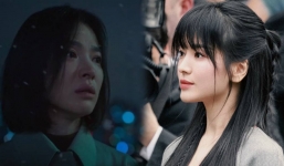 Song Hye Kyo vừa náo loạn sự kiện thời trang nay lại khiến dân tình 'rùng mình' khi chuẩn bị tái xuất