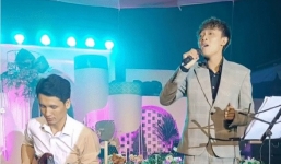 Video: Không hát dân ca, Hồ Văn Cường bất ngờ đổi gió với nhạc vọng cổ khiến khán giả bất ngờ