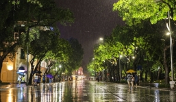 Dự báo thời tiết 9/6: Bắc Bộ mưa lớn, áp thấp trên biển Đông tiếp tục mạnh lên 