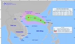 Áp thấp nhiệt đới tiến thẳng vào Biển Đông, 2 kịch bản khi mạnh lên thành bão