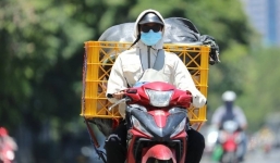 Dự bào thời tiết hôm nay 16/7: Bắc Bộ nắng nóng ban ngày, Nam Bộ mưa dông kéo dài