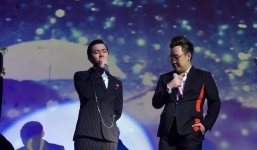 Video: 2 'thánh cover' Trung Quân và Hoài Lâm đọ giọng hát live khiến dân tình 'đứng ngồi không yên'