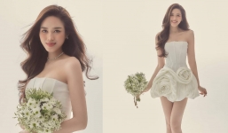 Đỗ Thị Hà tung bộ ảnh khoe nhan sắc nức nở với đôi chân 'kiếm Nhật'