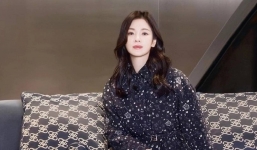 Song Hye Kyo lại gây 'sốt' với bức ảnh mới: Vẻ đẹp lão hóa ngược khiến ai nấy trầm trồ