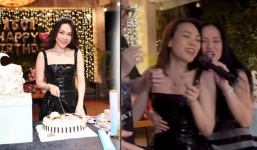 Video: Mỹ Tâm và Hồng Nhung song ca, dân tình xuýt xoa với vẻ 'cực phẩm' của hai chị đại
