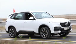 Tin tức ô tô - xe máy mới nhất ngày 7/3/2019: Tỷ phú Phạm Nhật Vượng đổi sang xe Vinfast 