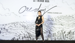 Chân dài Tường Linh diện váy xẻ sâu, khoe vẻ đẹp hút hồn đi sự kiện