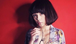 Bà xã 'người đàn ông' thời sự Quang Minh ngày càng gợi cảm hút hồn