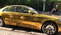 Choáng với bộ sưu tập siêu xe dát vàng cực khủng của Phúc XO