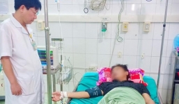 Uống rượu ngâm củ ấu tẩu, hai người nhập viện nguy kịch