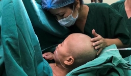 Mẹ ung thư giai đoạn cuối sức khỏe ngày càng yếu, ước gặp con 1 lần