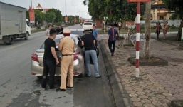 Bắt 'nữ quái' đưa hai cô gái sang Trung Quốc bán với giá 34 triệu đồng