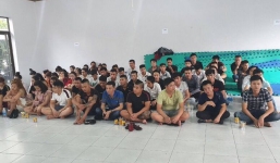 Đột kích quán karaoke, phát hiện 63 người dương tính với ma túy