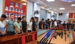 Thanh Hóa: Nhóm thanh niên vác dao kiếm, súng bắn đạn bi hỗn chiến