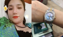 Cát Tường hạnh phúc khoe món quà giá trị được tặng dịp sinh nhật