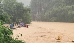 Thanh Hóa: Trưởng công an xã tử vong khi đi giúp dân chống lũ