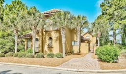 Hé lộ biệt thự rộng gần 1.000 m2 sát biển của vợ chồng ca sĩ Hồng Ngọc bên Mỹ