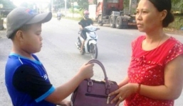 Thanh Hóa: Nam sinh lớp 7 nhặt được hơn 70 triệu đồng trả lại cho người đánh rơi