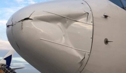 Máy bay Hàn Quốc bị móp đầu khi hạ cánh xuống sân bay Tân Sơn Nhất