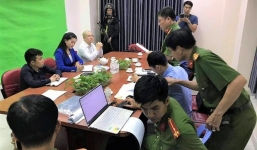 Tạm giữ trên 9 tỷ đồng, 20 thỏi vàng khi khám xét Công ty Alibaba