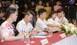 Đàm Vĩnh Hưng bất ngờ tái xuất sàn diễn thời trang vì người em đặc biệt