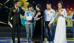 Nguyên Khang xúc động khi gặp mẹ con bé Bình An trên sóng truyền hình