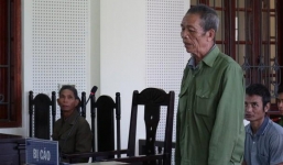 Cha già 80 tuổi chém con trai tử vong vì bị xúc phạm