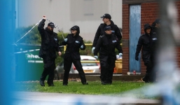 Cảnh sát Anh yêu cầu ngừng suy đoán quốc tịch của 39 người trong xe container