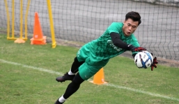 Thủ thành Tiến Dũng và nguy cơ đánh mất vị trí số 1 tại SEA Games 30