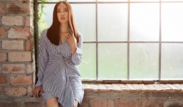 Diễn viên 'Nước mắt loài cỏ dại' khoe vẻ đẹp mộc mạc 