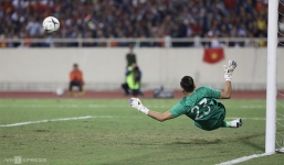 Màn cản phá thành công quả 11 m của thủ môn Đặng Văn Lâm