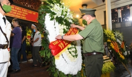 Dòng sổ tang xúc động của Bộ trưởng Tô Lâm trong lễ truy điệu 3 liệt sĩ cảnh sát PCCC