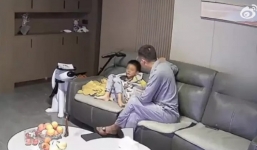 Con trai không chịu học chỉ mê xem TV, phụ huynh đưa ra hình phạt gây tranh cãi