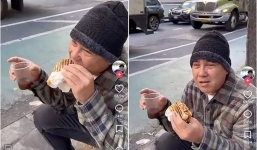 MC Quyền Linh xuất hiện với vẻ ngoài giản dị, có phần khắc khổ khó nhận ra tại Mỹ