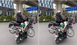Video: Xe máy công kênh chở cả người lẫn Dream 2 chạy vun vút giữa phố khiến người đi đường thót tim
