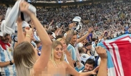 Nữ CĐV Argentina tiết lộ lý do cởi áo ăn mừng chiến thắng bất chấp nguy cơ ngồi tù
