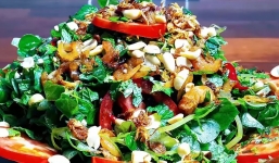 Loại cỏ dại đắt hơn thịt, không chỉ lạ miệng mà còn là thần dược vàng cho sức khỏe