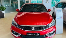 Suzuki Ciaz 2022 giảm mạnh chưa đến 500 triệu đồng, 'nhún mình' trước Accent và Vios 2023? 