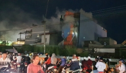 'Bà hoả' lại ghé thăm 1 quán Karaoke ở Đồng Nai, cảnh sát PCCC phải đập tường 